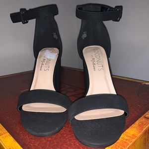 Size 8 Black wide heel